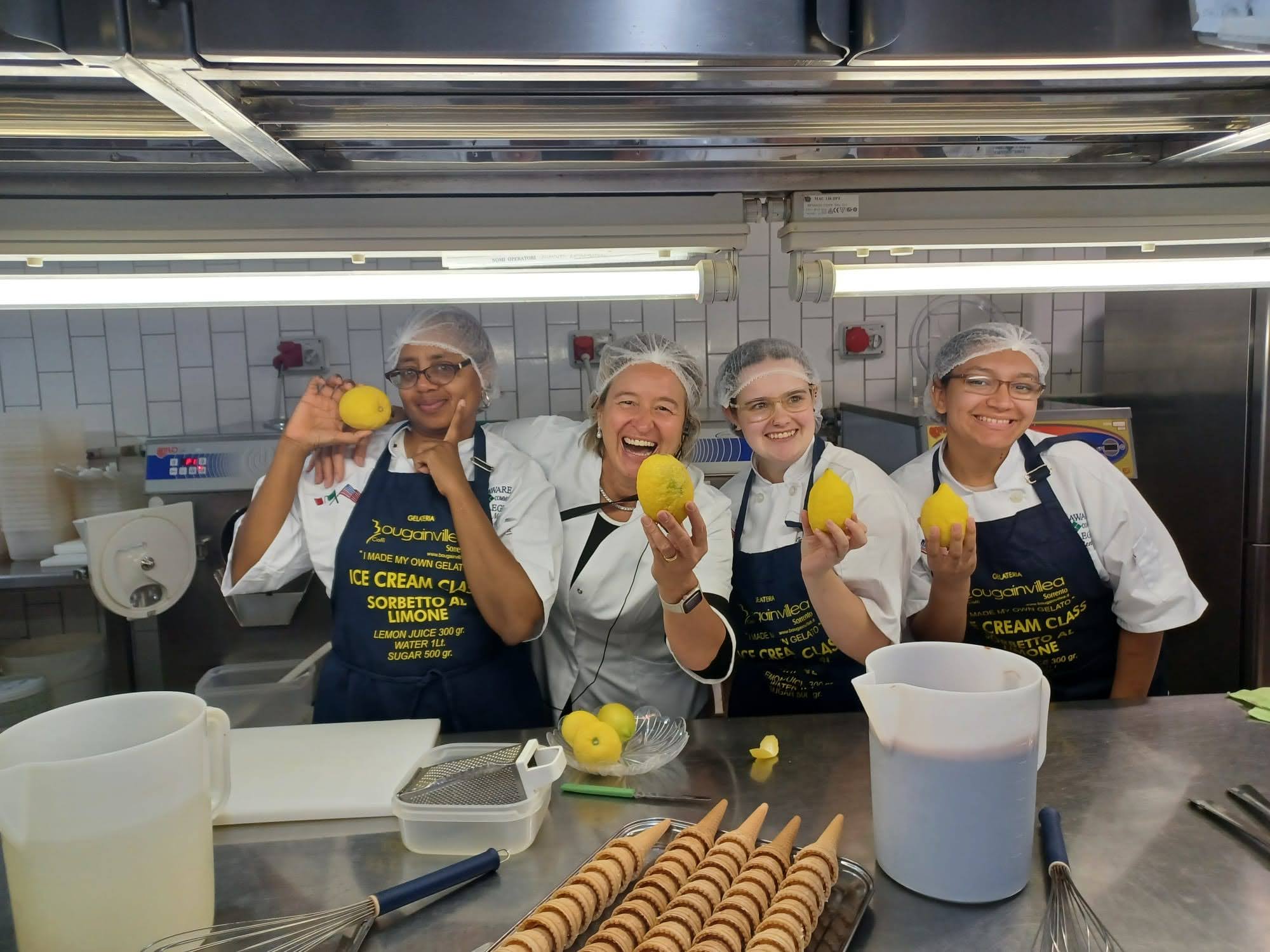 Group of lemon gelato cooks